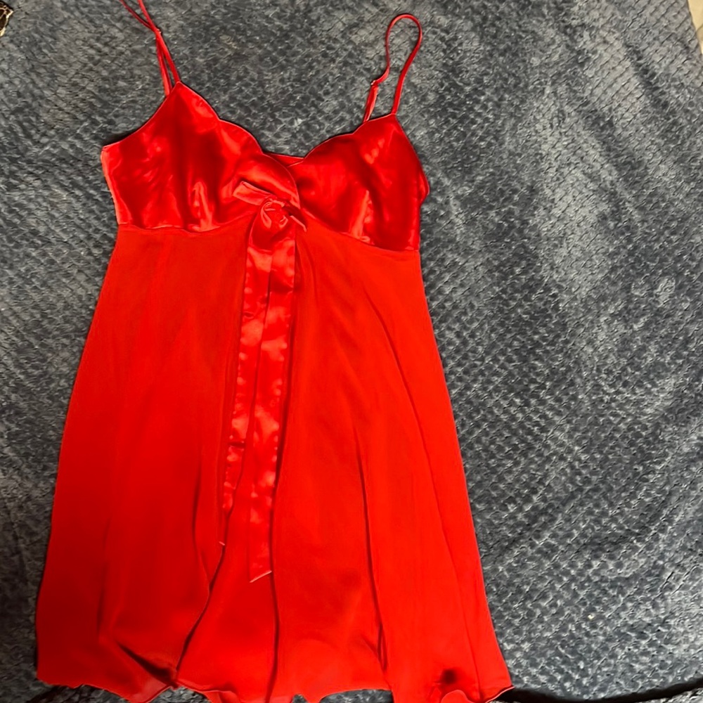 Red satin Victoria night gown